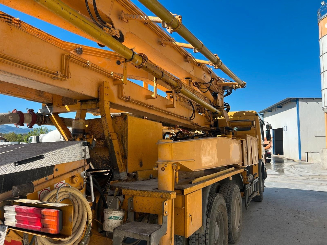 Mercedes-Benz ACTROS 3332 ELBA SCHWING 36M - Автобетононасос: фото 2 Mercedes-Benz ACTROS 3332 ELBA SCHWING 36M - Автобетононасос: фото 2