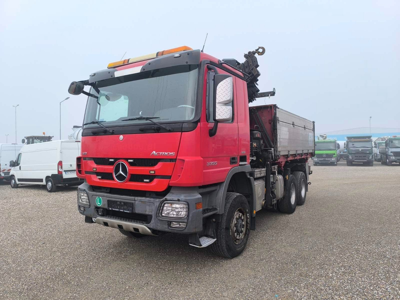 Mercedes-Benz ACTROS 3355 V8 6X6 HIAB 211 EP-5 HIPRO - Самосвал, Автоманипулятор: фото 3 Mercedes-Benz ACTROS 3355 V8 6X6 HIAB 211 EP-5 HIPRO - Самосвал, Автоманипулятор: фото 3
