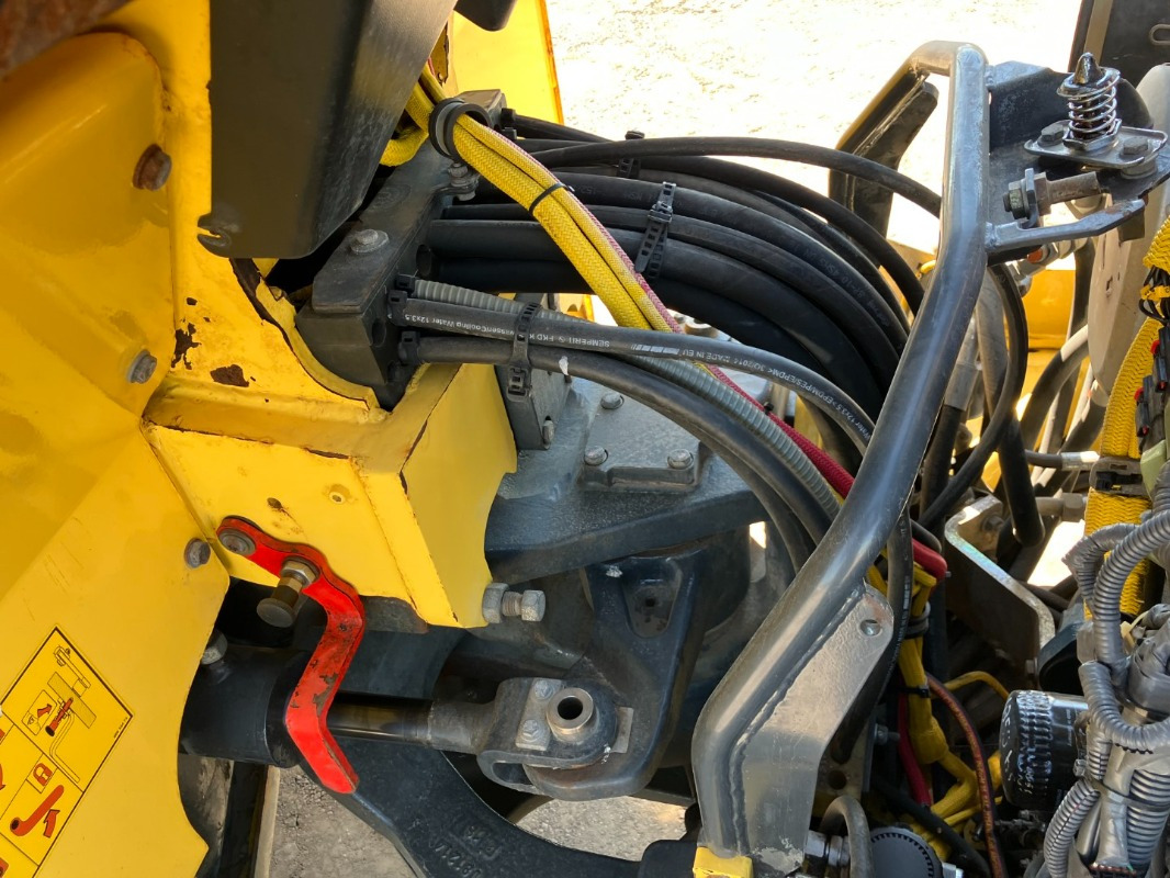 BOMAG DE BW 161 AD-5 Stage IIIb/Tier 4i - Дорожный каток: фото 5 BOMAG DE BW 161 AD-5 Stage IIIb/Tier 4i - Дорожный каток: фото 5