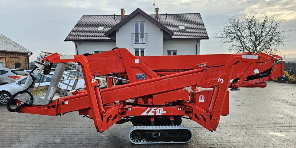 Gąsienicowy podnośnik koszowy Teupen LEO 23GT niesprawny FV23% pająk zwyżka - Спайдер-вышка: фото 4 Gąsienicowy podnośnik koszowy Teupen LEO 23GT niesprawny FV23% pająk zwyżka - Спайдер-вышка: фото 4