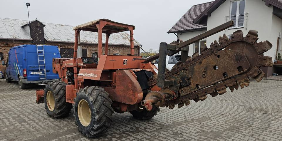 Колёсный экскаватор Koparka łańcuchowa Ditch Witch 7610: фото 8