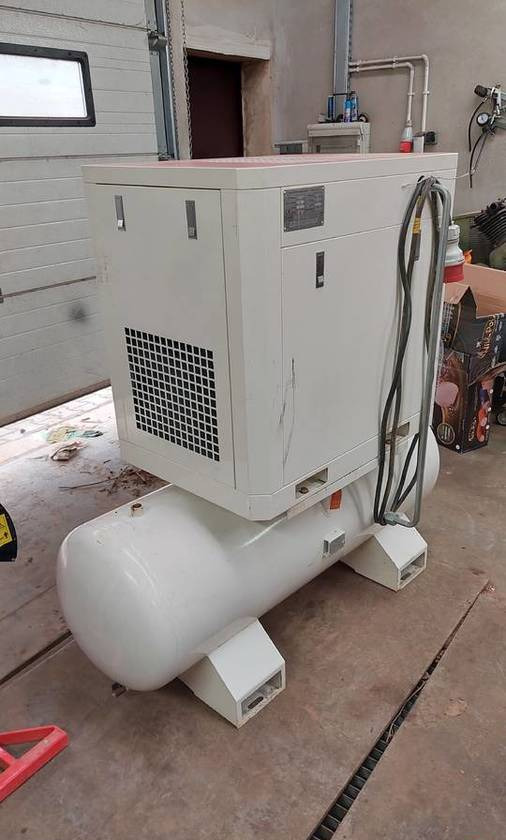 Nowy kompresor śrubowy Zelfir 7.5 kW 1100l/min zbiornik - Воздушный компрессор: фото 4 Nowy kompresor śrubowy Zelfir 7.5 kW 1100l/min zbiornik - Воздушный компрессор: фото 4