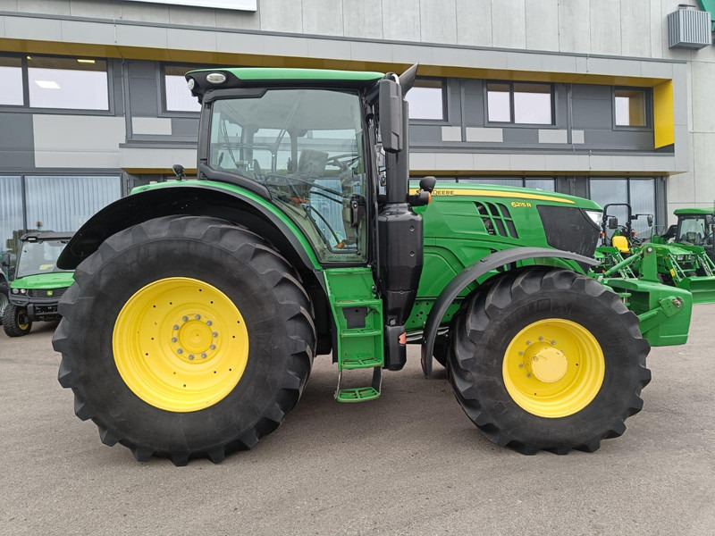 Трактор John Deere 6215R: фото 8