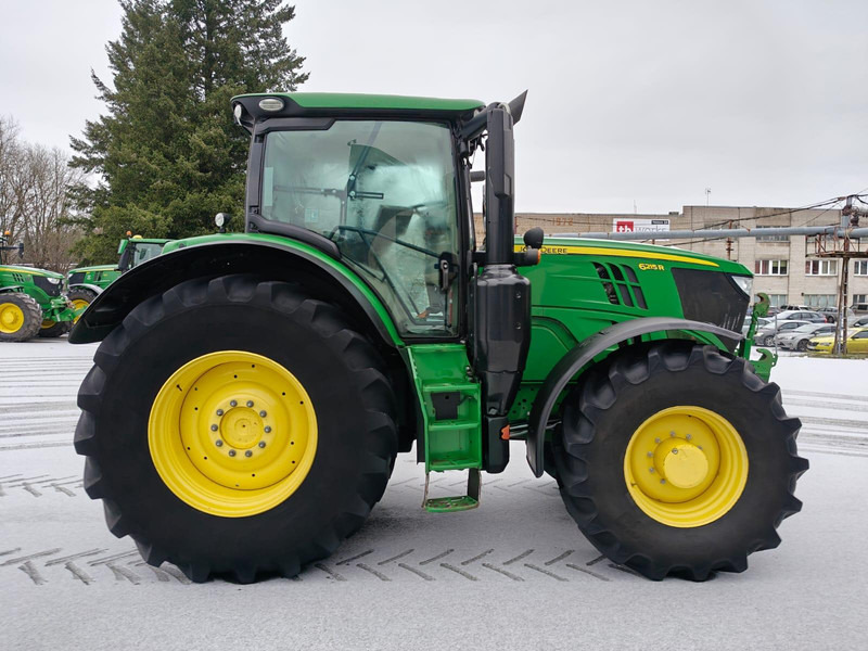 John Deere 6215R - Трактор: фото 2 John Deere 6215R - Трактор: фото 2