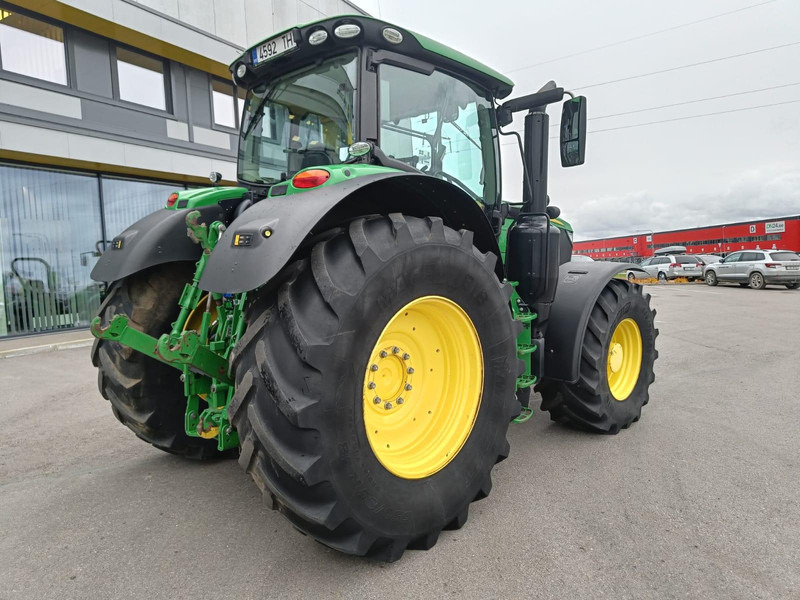Трактор John Deere 6215R: фото 7