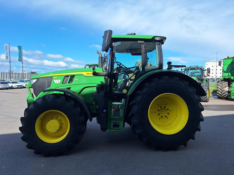 John Deere 6R 155 - Трактор: фото 4 John Deere 6R 155 - Трактор: фото 4