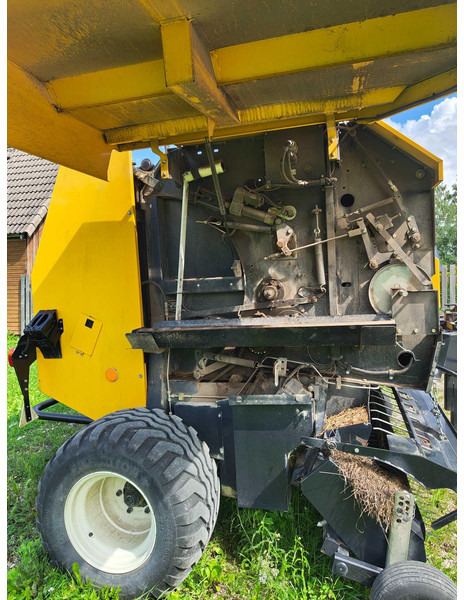 New Holland BR 6090 - Пресс-подборщик рулонный: фото 5 New Holland BR 6090 - Пресс-подборщик рулонный: фото 5