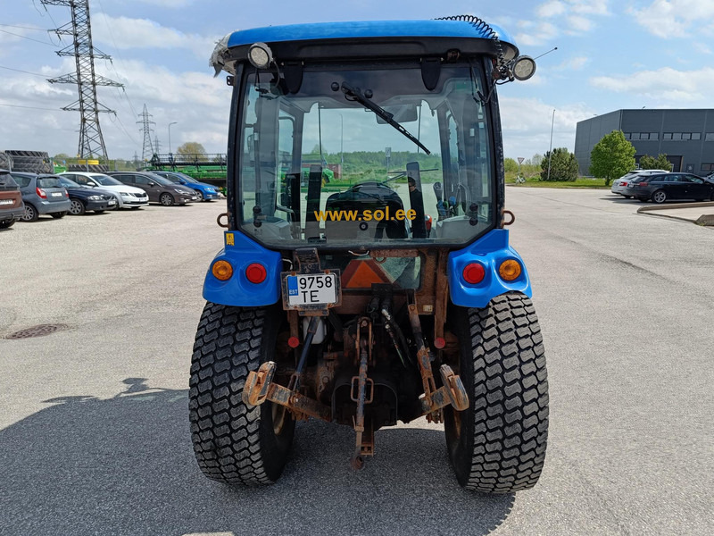 New Holland Boomer 40 - Трактор: фото 4 New Holland Boomer 40 - Трактор: фото 4
