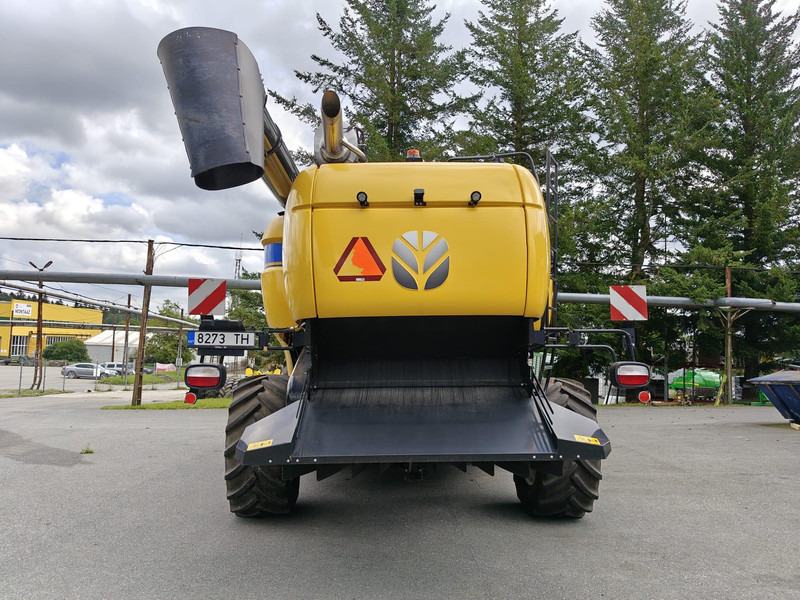 New Holland CX 8.90 - Зерноуборочный комбайн: фото 4 New Holland CX 8.90 - Зерноуборочный комбайн: фото 4