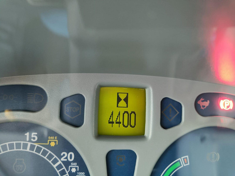 Трактор New Holland T 5050: фото 13 Трактор New Holland T 5050: фото 13