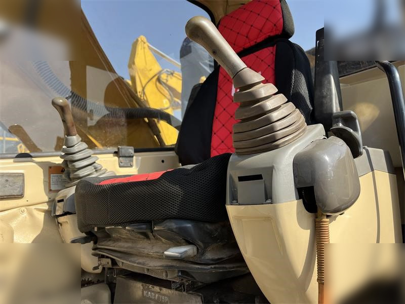 CATERPILLAR 320BL - Гусеничный экскаватор: фото 4 CATERPILLAR 320BL - Гусеничный экскаватор: фото 4