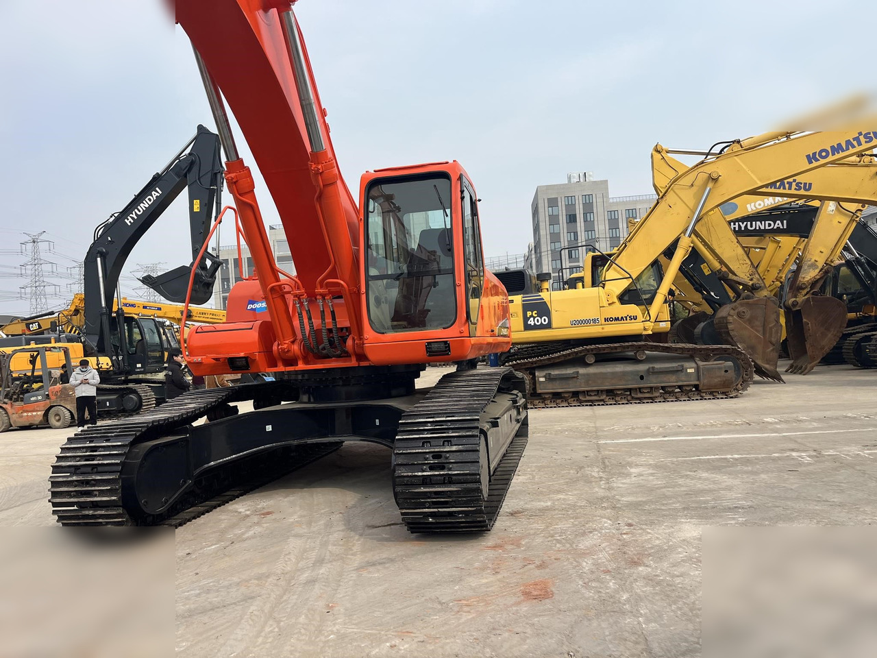 DOOSAN DX420 LC-9C - Гусеничный экскаватор: фото 4 DOOSAN DX420 LC-9C - Гусеничный экскаватор: фото 4