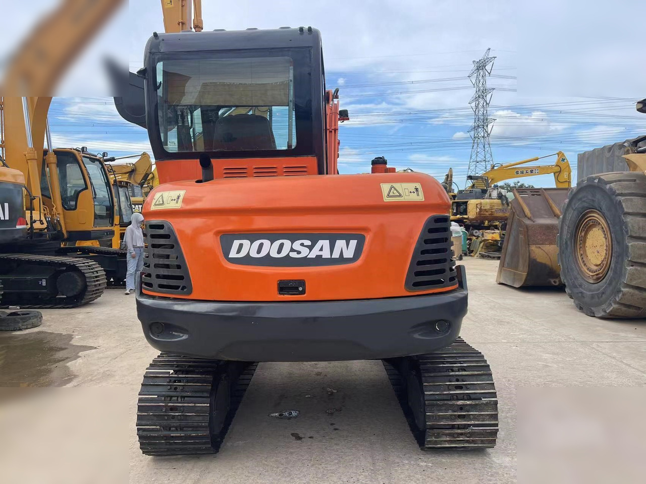 DOOSAN DX60-9C - Гусеничный экскаватор: фото 4 DOOSAN DX60-9C - Гусеничный экскаватор: фото 4