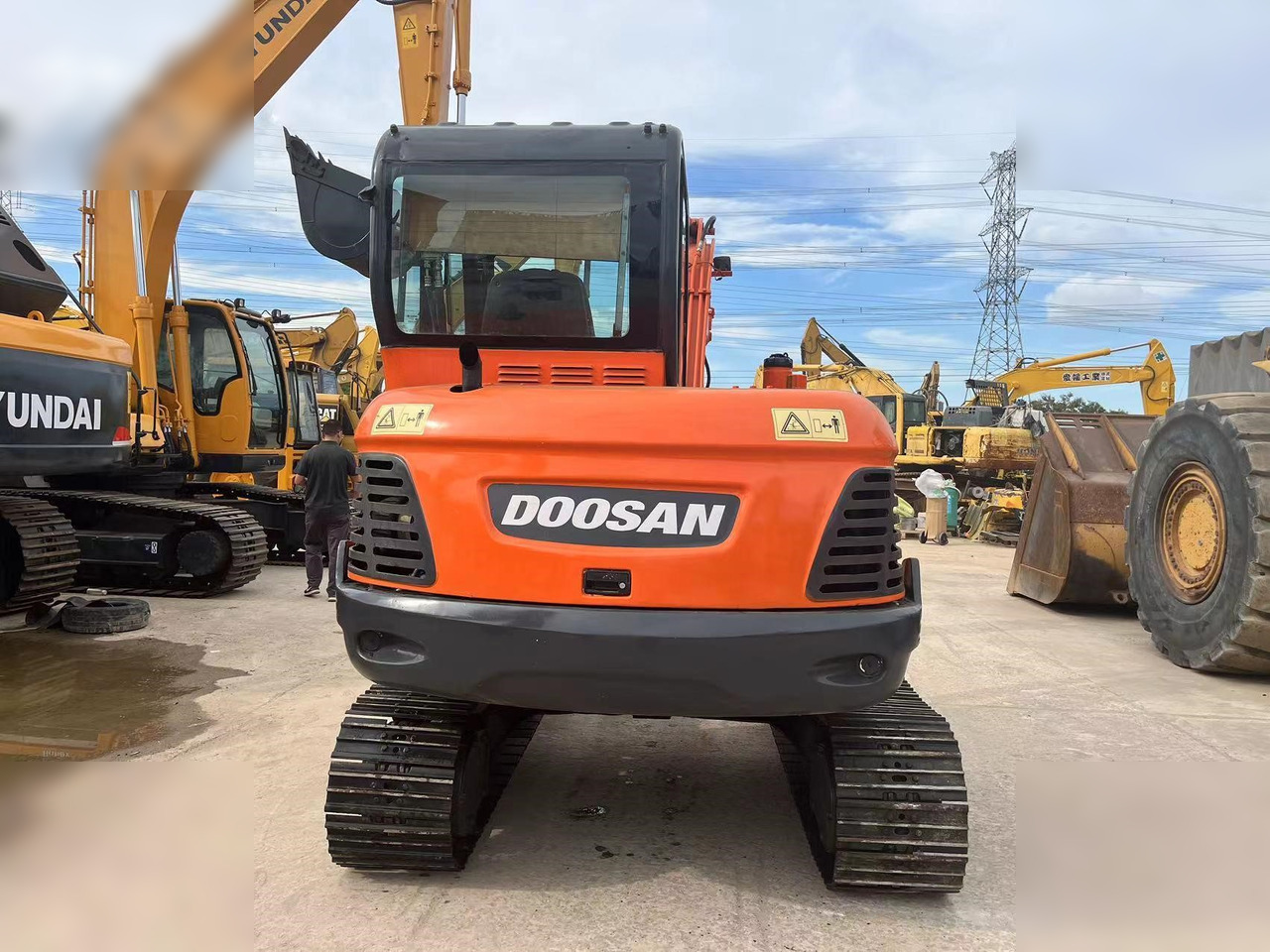 DOOSAN DX60-9C - Гусеничный экскаватор: фото 4 DOOSAN DX60-9C - Гусеничный экскаватор: фото 4