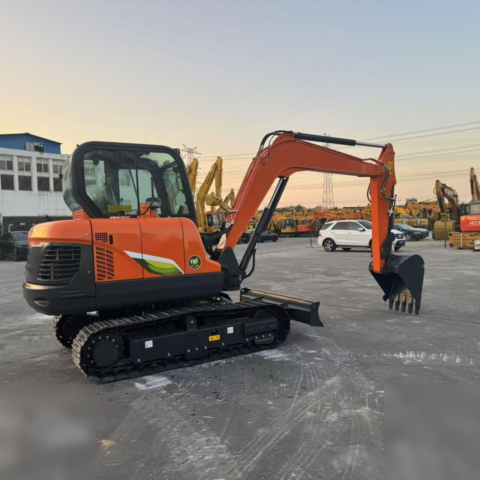 DOOSAN DX60E-10N - Гусеничный экскаватор: фото 5 DOOSAN DX60E-10N - Гусеничный экскаватор: фото 5
