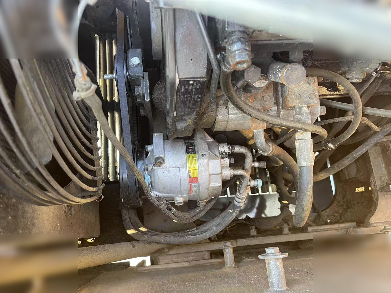 Колёсный экскаватор HYUNDAI ROBEX 210W-9: фото 8 Колёсный экскаватор HYUNDAI ROBEX 210W-9: фото 8