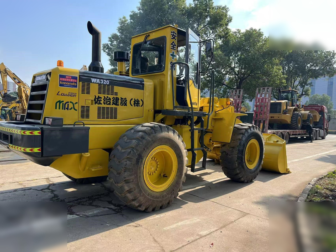KOMATSU WA320-3 - Колёсный погрузчик: фото 3 KOMATSU WA320-3 - Колёсный погрузчик: фото 3