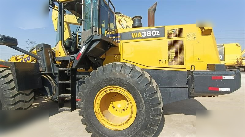 KOMATSU WA380Z-6 - Колёсный погрузчик: фото 2 KOMATSU WA380Z-6 - Колёсный погрузчик: фото 2