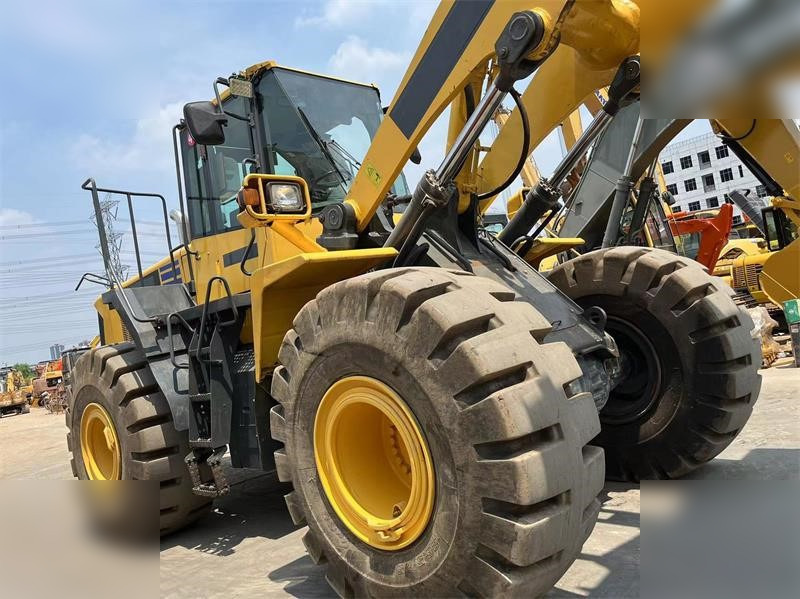 KOMATSU WA470-6 - Колёсный погрузчик: фото 3 KOMATSU WA470-6 - Колёсный погрузчик: фото 3