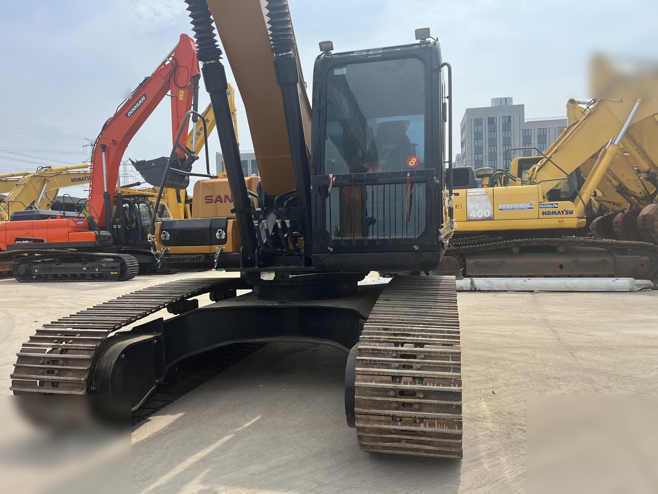 SANY SY215C - Гусеничный экскаватор: фото 5 SANY SY215C - Гусеничный экскаватор: фото 5