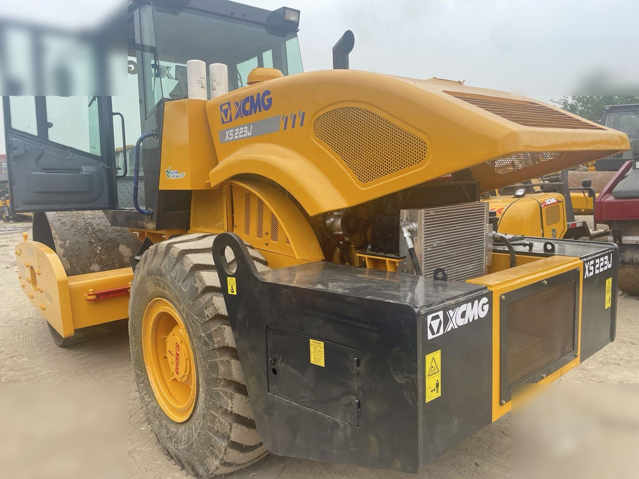 XCMG XS223J - Каток: фото 2 XCMG XS223J - Каток: фото 2