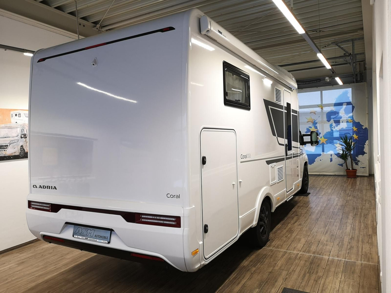 Adria Coral ALL-IN 650 DL*SOLAR*MARKISE*NAVI*SOFORT* - Полуинтегрированный автодом: фото 4 Adria Coral ALL-IN 650 DL*SOLAR*MARKISE*NAVI*SOFORT* - Полуинтегрированный автодом: фото 4