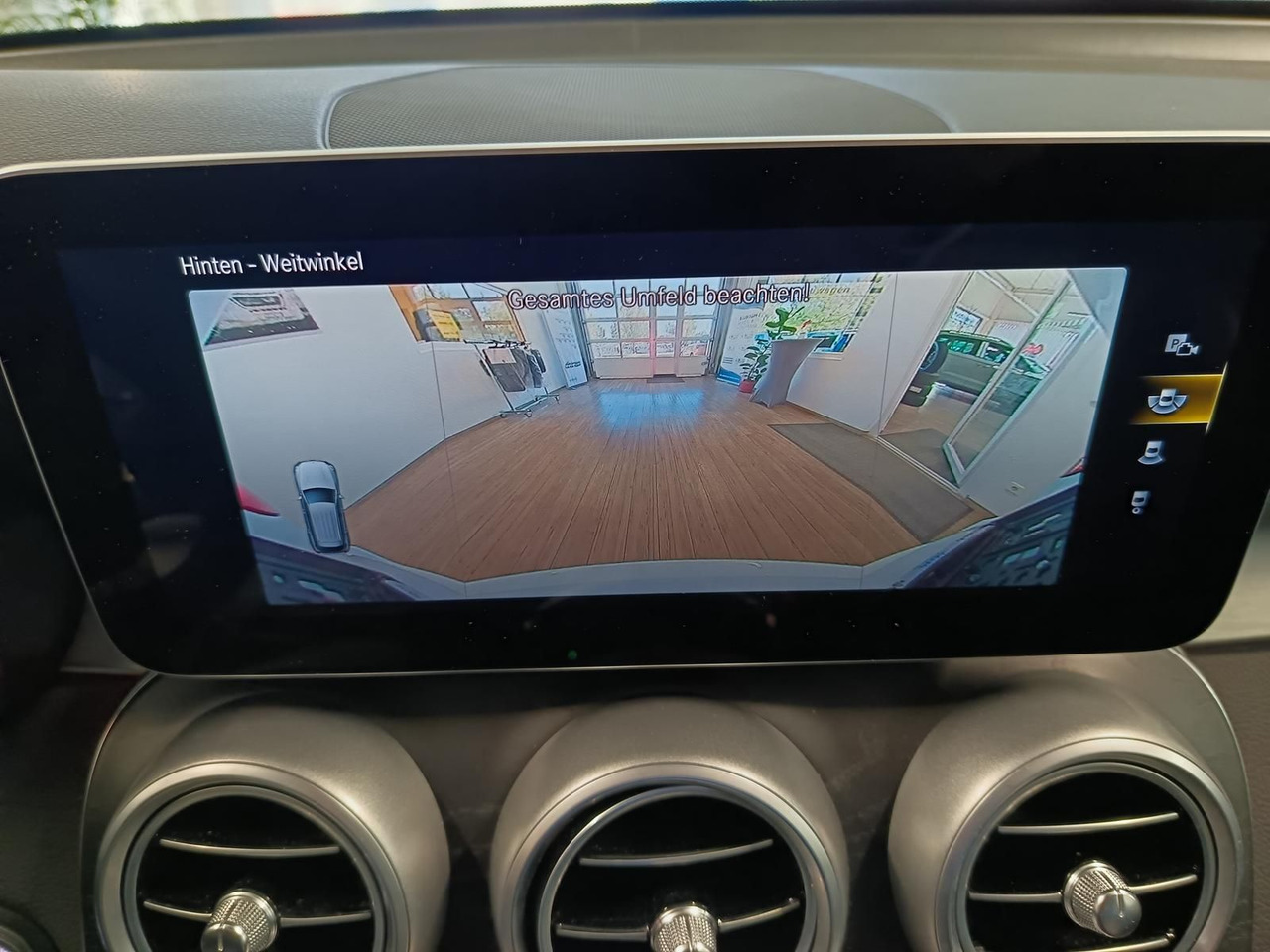 Внедорожник Mercedes-Benz GLC 220d AMG Line 4MATIC*AHK*NAVI*LED*R-KAM*DAB*: фото 16