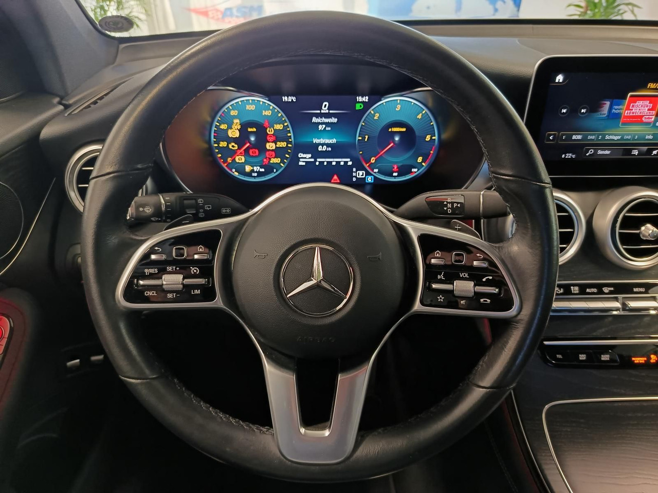 Внедорожник Mercedes-Benz GLC 220d AMG Line 4MATIC*AHK*NAVI*LED*R-KAM*DAB*: фото 8