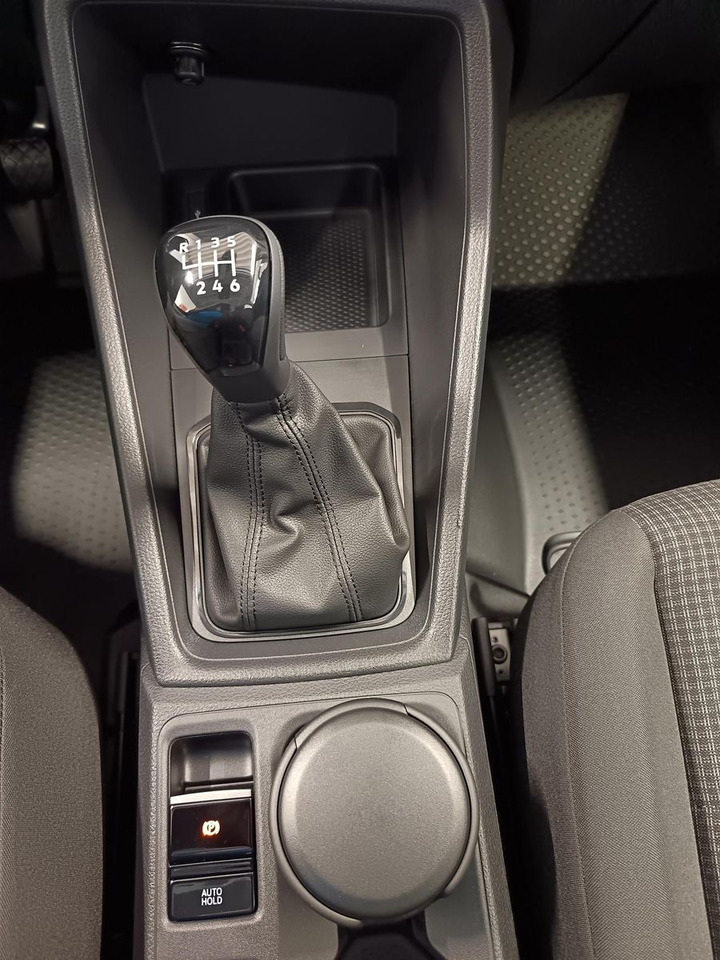 Универсал Volkswagen Caddy 2.0 TDI 75 kW*PDC*TEMP*DAB*KLIMA*5-SITZER*: фото 16 Универсал Volkswagen Caddy 2.0 TDI 75 kW*PDC*TEMP*DAB*KLIMA*5-SITZER*: фото 16