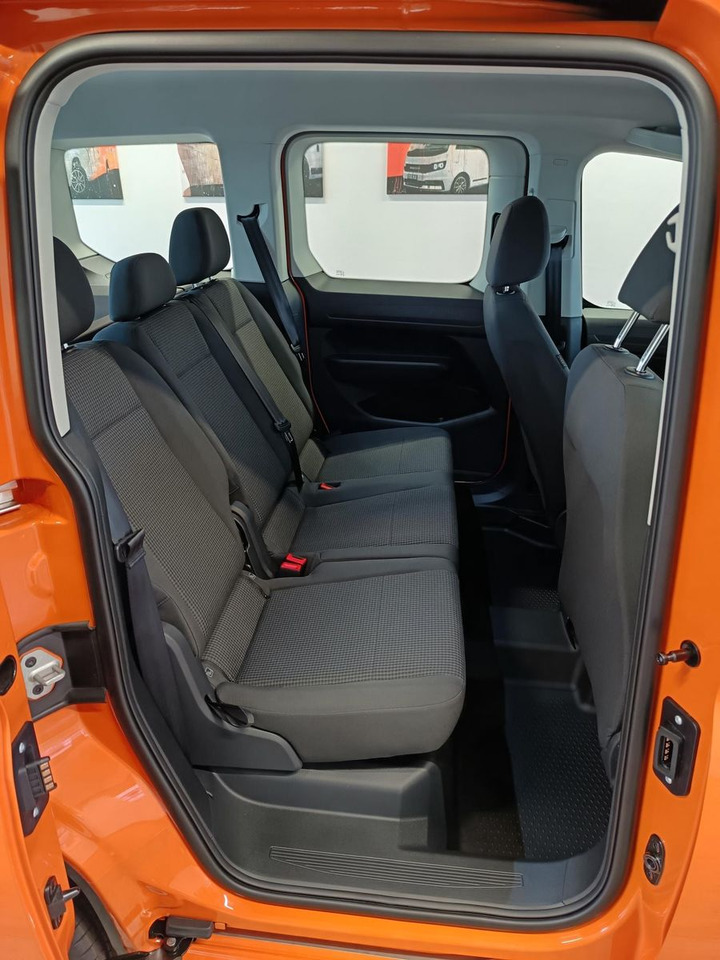 Универсал Volkswagen Caddy 2.0 TDI 75 kW*PDC*TEMP*DAB*KLIMA*5-SITZER*: фото 19 Универсал Volkswagen Caddy 2.0 TDI 75 kW*PDC*TEMP*DAB*KLIMA*5-SITZER*: фото 19