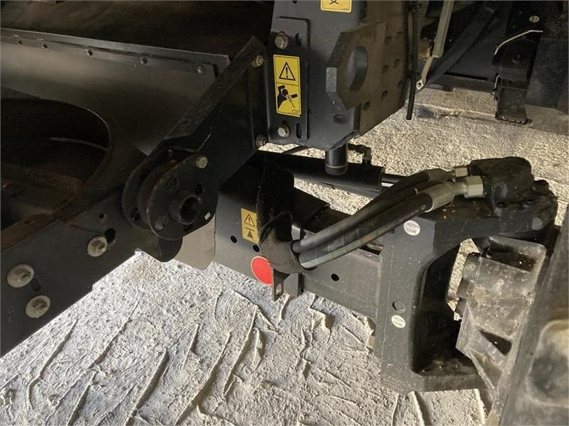 New Holland CR9090 35 fod VF bord og 4wd mm. - Зерноуборочный комбайн: фото 5 New Holland CR9090 35 fod VF bord og 4wd mm. - Зерноуборочный комбайн: фото 5