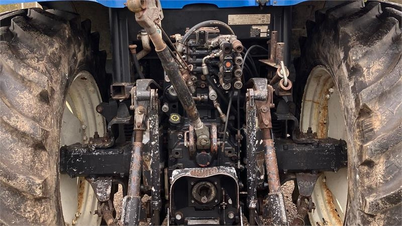 New Holland TS 115 A - Трактор: фото 5 New Holland TS 115 A - Трактор: фото 5