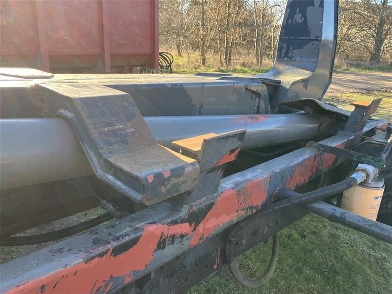 Ukurant Kroghejsvogn med bremser - Прицеп мультилифт/ Бункеровоз: фото 3 Ukurant Kroghejsvogn med bremser - Прицеп мультилифт/ Бункеровоз: фото 3