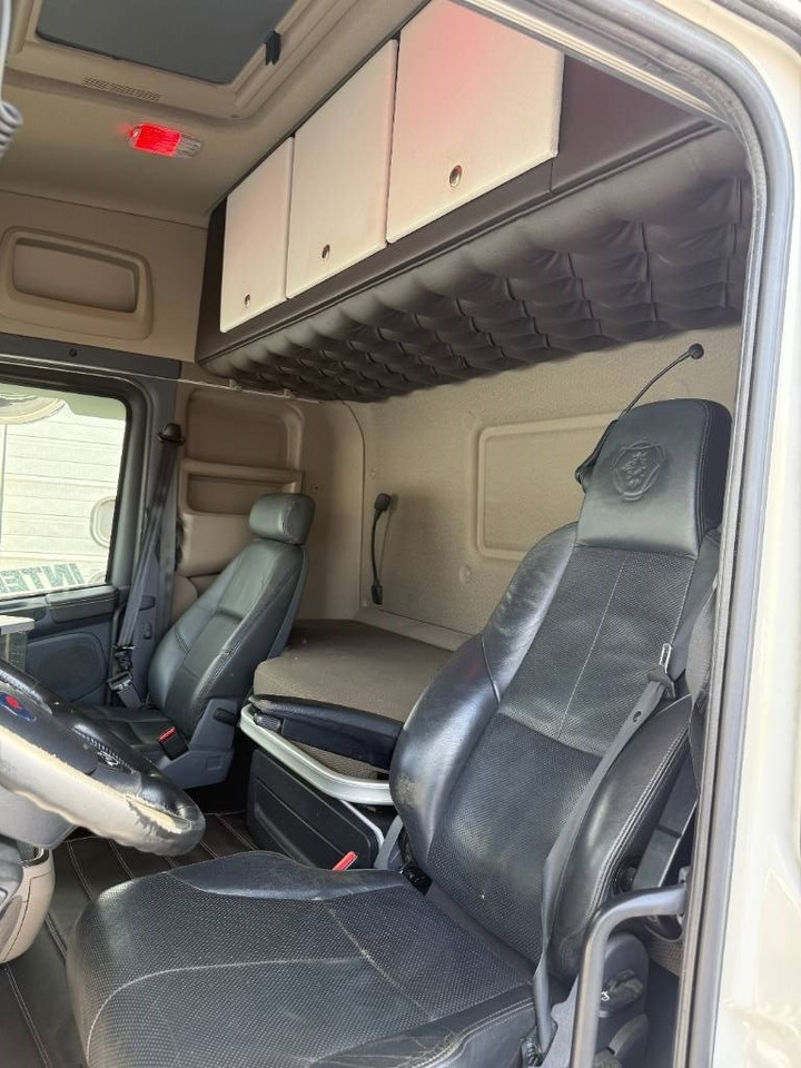 Scania R520LB8X4*4HNB - Крюковой мультилифт: фото 2 Scania R520LB8X4*4HNB - Крюковой мультилифт: фото 2