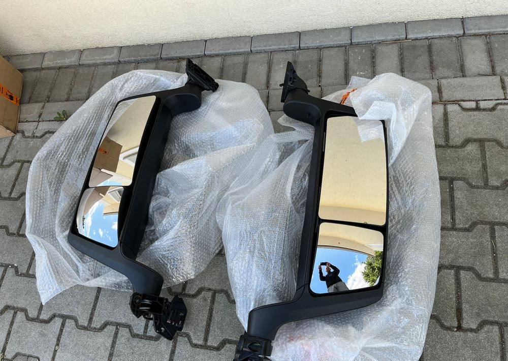 Lustro MAN TG3 TGX nowy model lusterko kompletne - Зеркало заднего вида для Грузовиков: фото 1 Lustro MAN TG3 TGX nowy model lusterko kompletne - Зеркало заднего вида для Грузовиков: фото 1