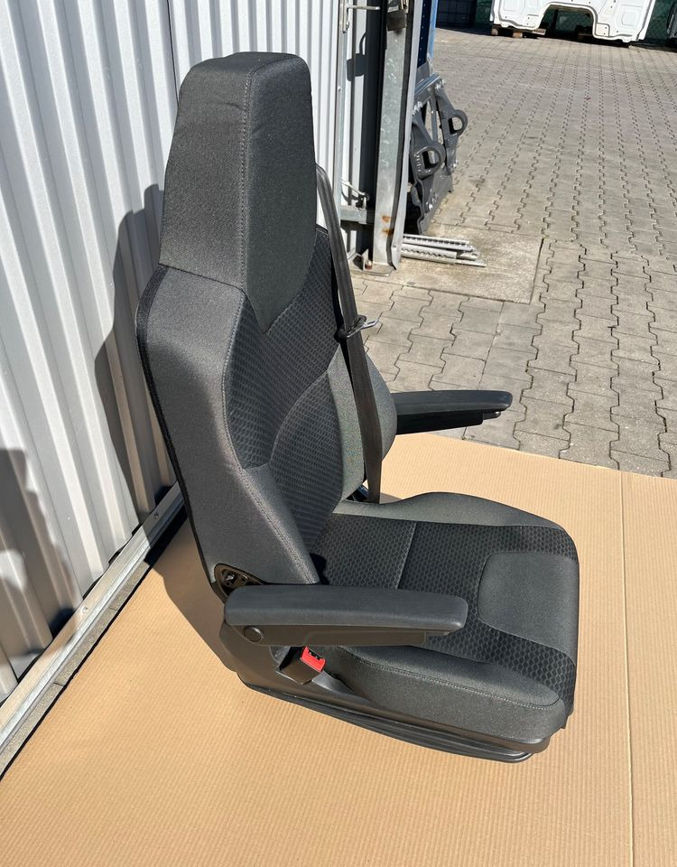 NOWY Fotel kierowcy MAN TG3 TGX nowy model siedzenie lewe - Сиденье для Грузовиков: фото 3 NOWY Fotel kierowcy MAN TG3 TGX nowy model siedzenie lewe - Сиденье для Грузовиков: фото 3