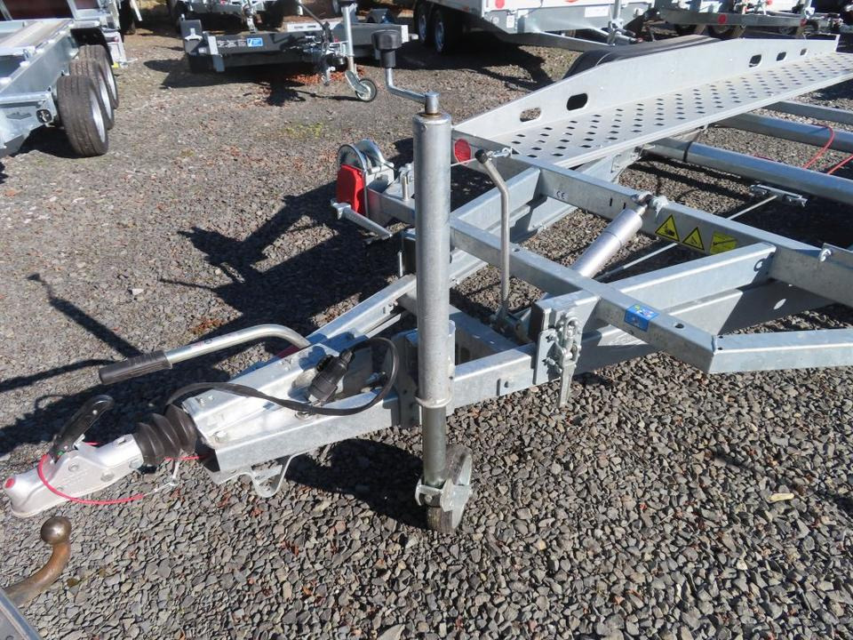 Böckmann, Autotransporter, 2,7 to. kippbar, 100 km, PKW Anhänger - Прицеп-автовоз: фото 3 Böckmann, Autotransporter, 2,7 to. kippbar, 100 km, PKW Anhänger - Прицеп-автовоз: фото 3