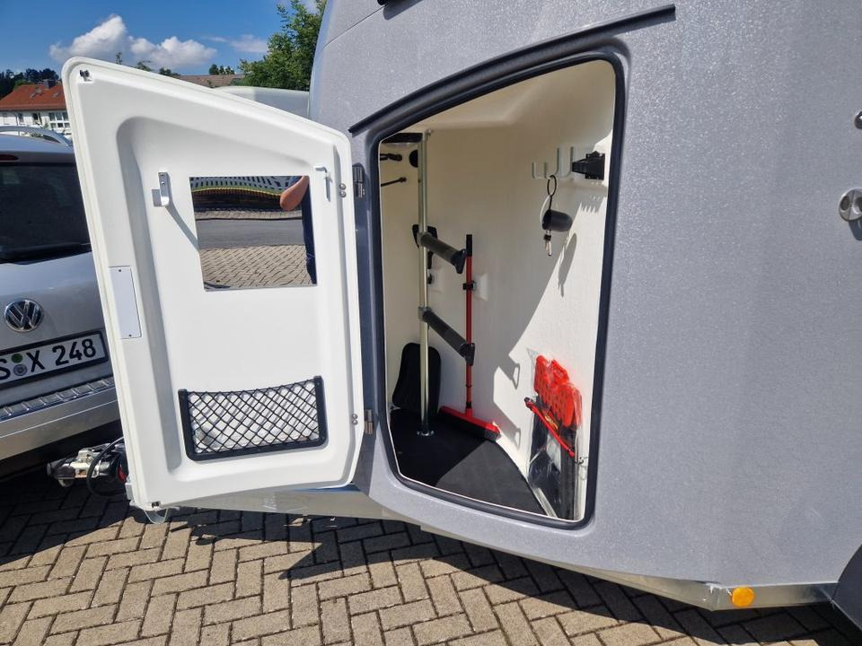 Прицеп-коневоз Pferdeanhänger Böckmann Comfort 23 Sattelkammer Aluboden 100km/h: фото 7