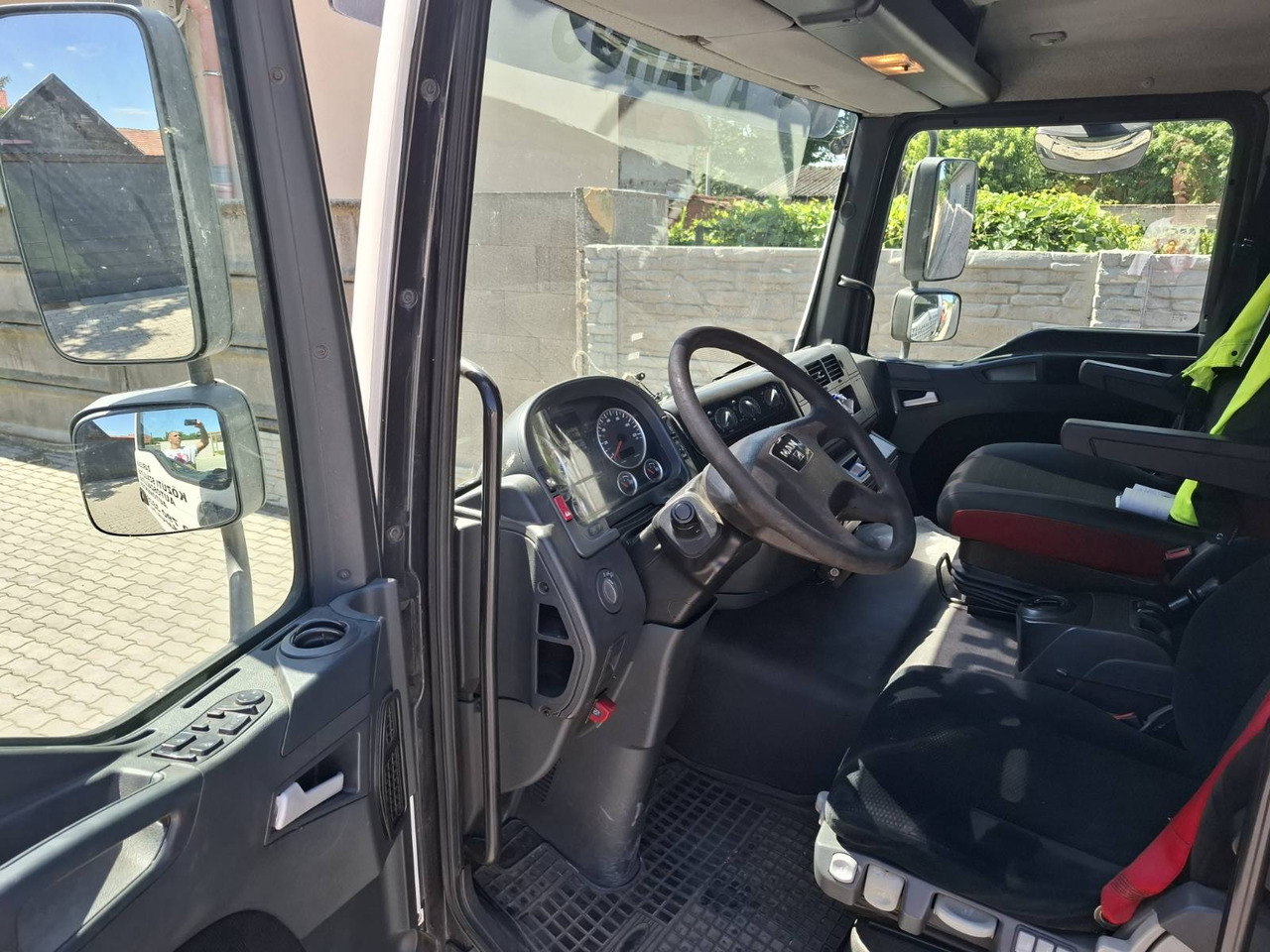 MAN TGL 12.250 4x2 BL - Автовоз, Автоманипулятор: фото 4 MAN TGL 12.250 4x2 BL - Автовоз, Автоманипулятор: фото 4