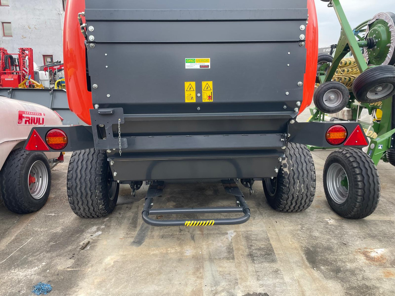 KUBOTA ROTOPRESSA BV5200 - Пресс-подборщик рулонный: фото 5 KUBOTA ROTOPRESSA BV5200 - Пресс-подборщик рулонный: фото 5