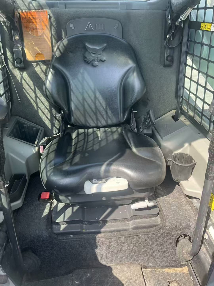 Гусеничный мини-погрузчик BOBCAT T770: фото 9