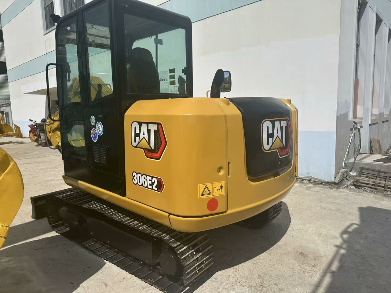 CATERPILLAR 306E2 - Гусеничный экскаватор: фото 1 CATERPILLAR 306E2 - Гусеничный экскаватор: фото 1