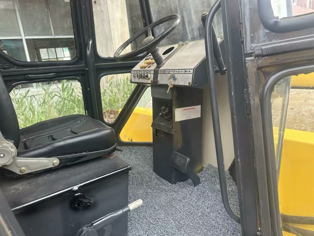 DYNAPAC CA30D - Компактор: фото 4 DYNAPAC CA30D - Компактор: фото 4