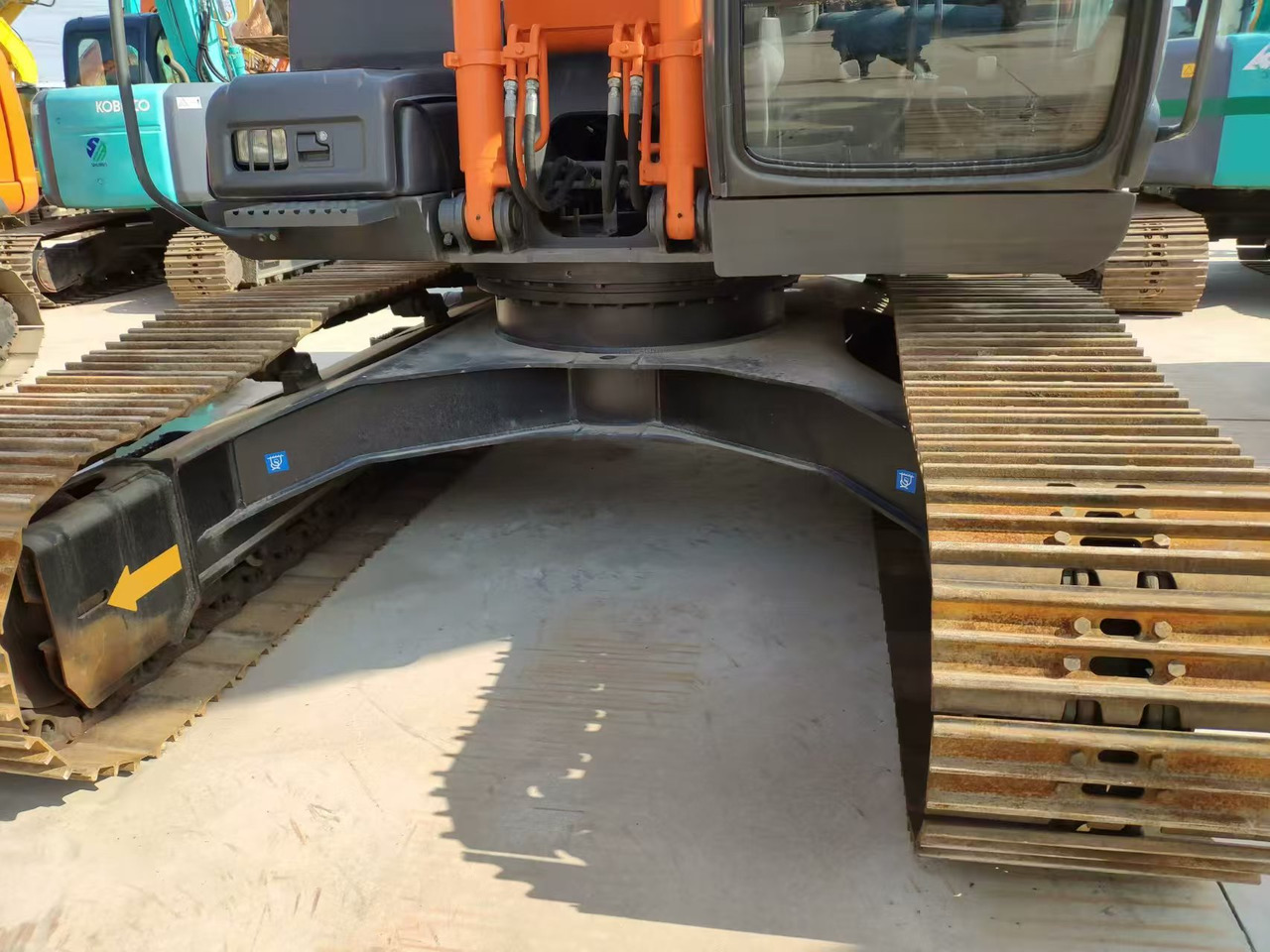 HITACHI ZX120 - Гусеничный экскаватор: фото 3 HITACHI ZX120 - Гусеничный экскаватор: фото 3