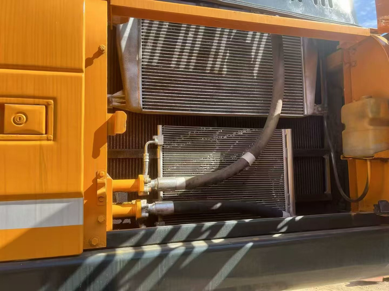 HYUNDAI R305-9 - Гусеничный экскаватор: фото 3 HYUNDAI R305-9 - Гусеничный экскаватор: фото 3