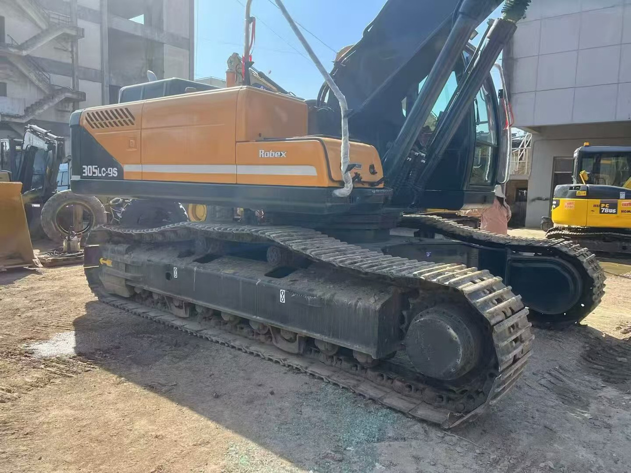 HYUNDAI R305-9 - Гусеничный экскаватор: фото 2 HYUNDAI R305-9 - Гусеничный экскаватор: фото 2