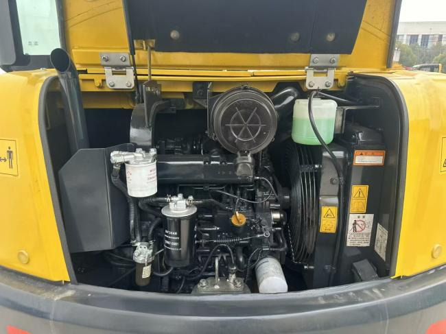 KOMATSU PC56 - Гусеничный экскаватор: фото 5 KOMATSU PC56 - Гусеничный экскаватор: фото 5