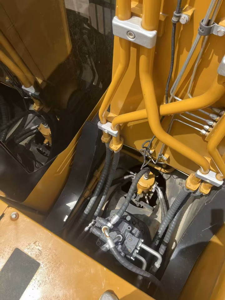 SANY SY245H - Гусеничный экскаватор: фото 3 SANY SY245H - Гусеничный экскаватор: фото 3