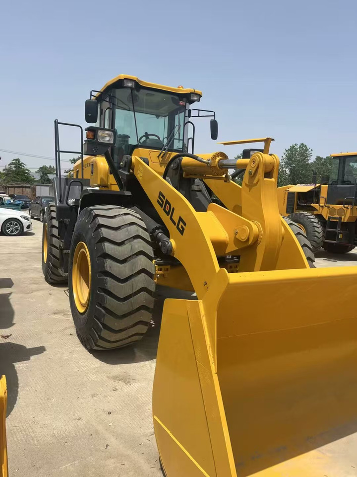 SDLG 958F - Колёсный погрузчик: фото 4 SDLG 958F - Колёсный погрузчик: фото 4