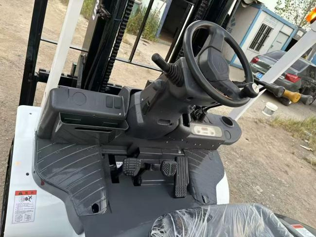 TCM 3-TON - Дизельный погрузчик: фото 5 TCM 3-TON - Дизельный погрузчик: фото 5